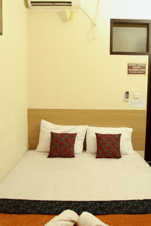 Bantal Guling Alun Alun Bandung Hotell Eksteriør bilde