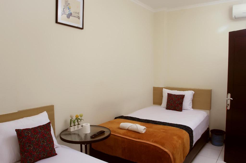 Bantal Guling Alun Alun Bandung Hotell Eksteriør bilde