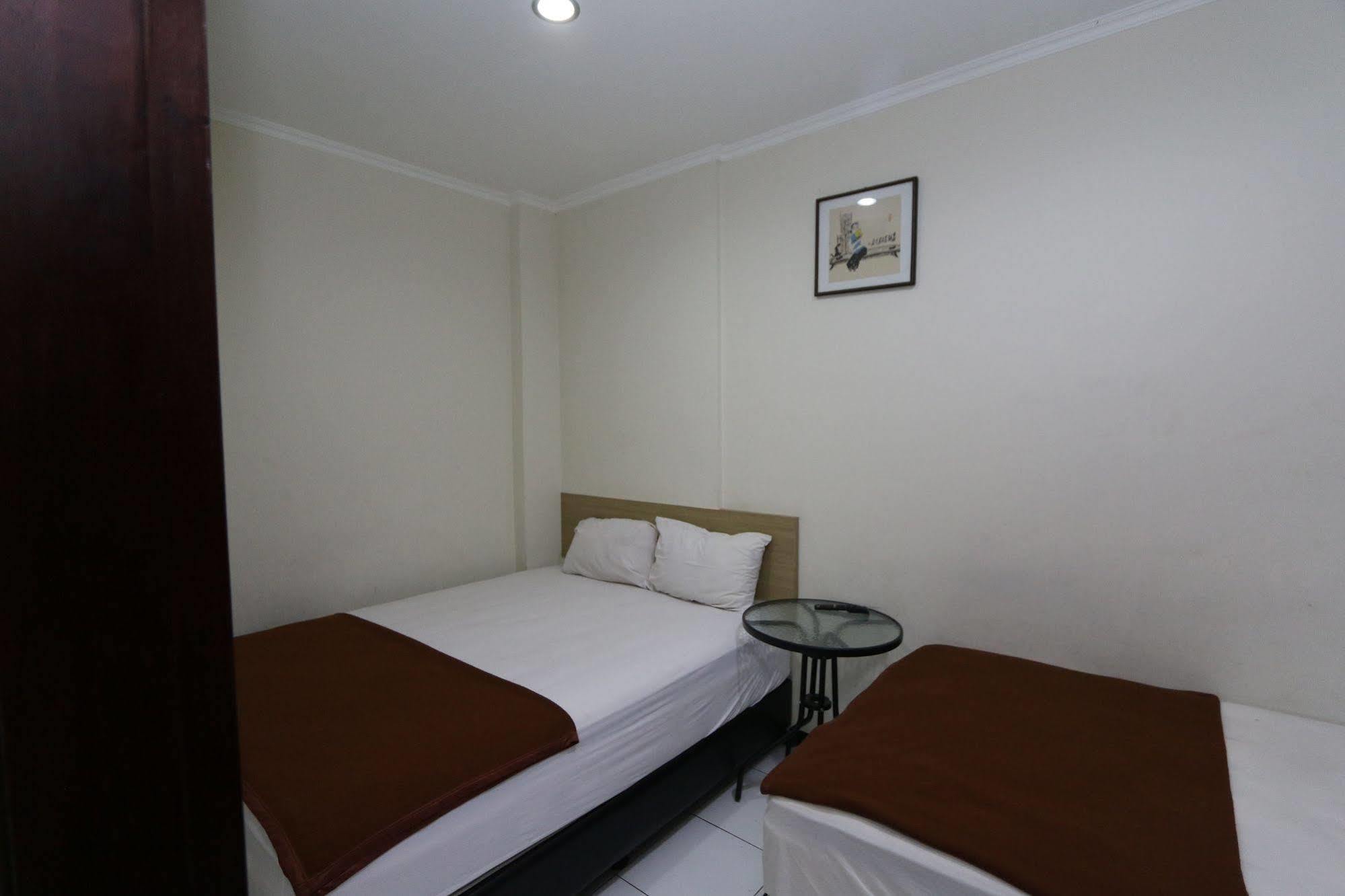 Bantal Guling Alun Alun Bandung Hotell Eksteriør bilde